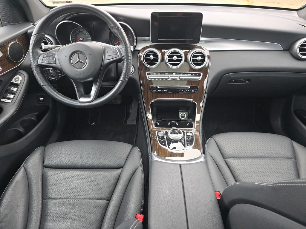 Used 2019 Mercedes-Benz GLC 300 4MATIC image 21
