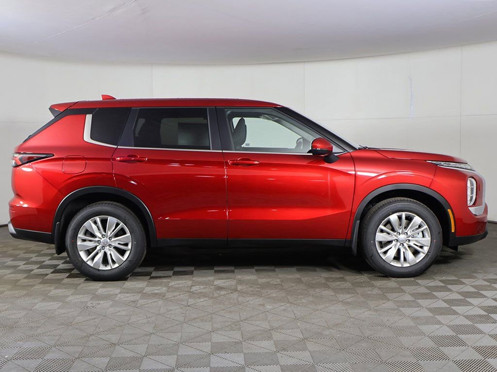 New 2026 Mitsubishi Outlander ES AWD/4WD image 19