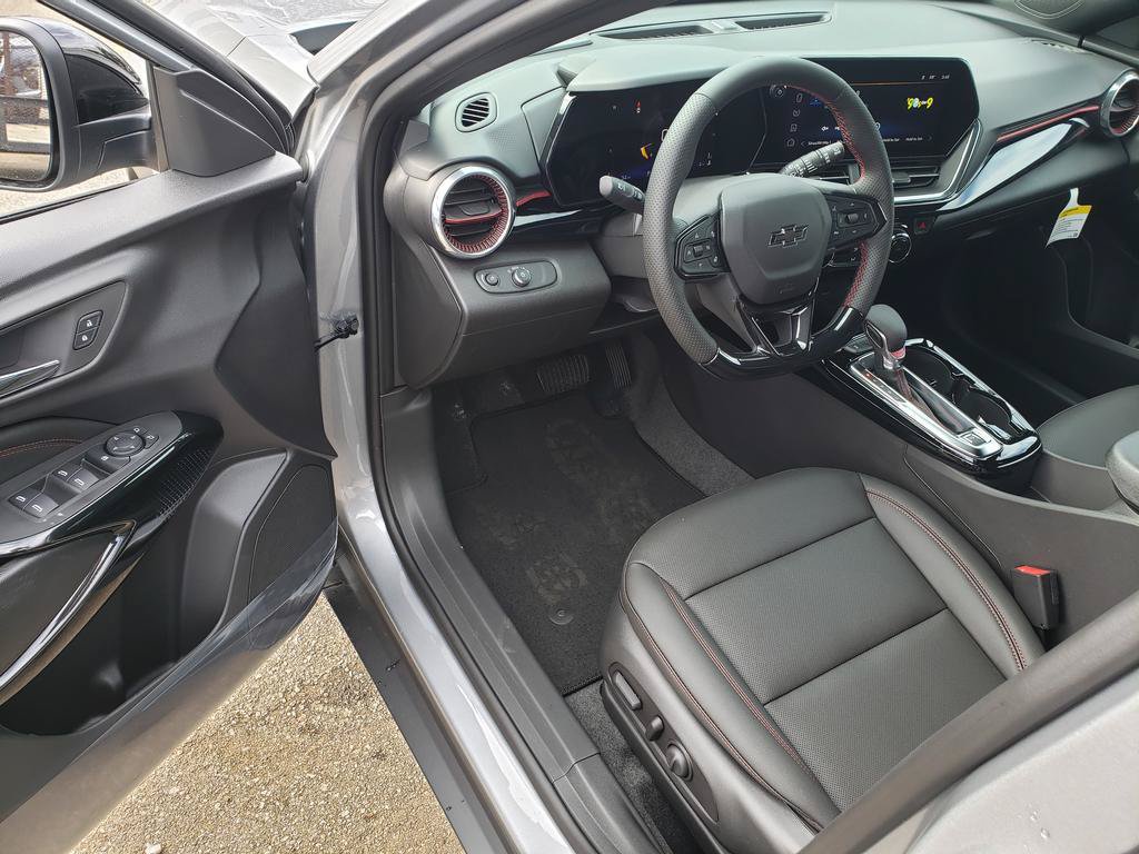 New 2026 Chevrolet Trax RS w/ Sunroof Package FWD image 13