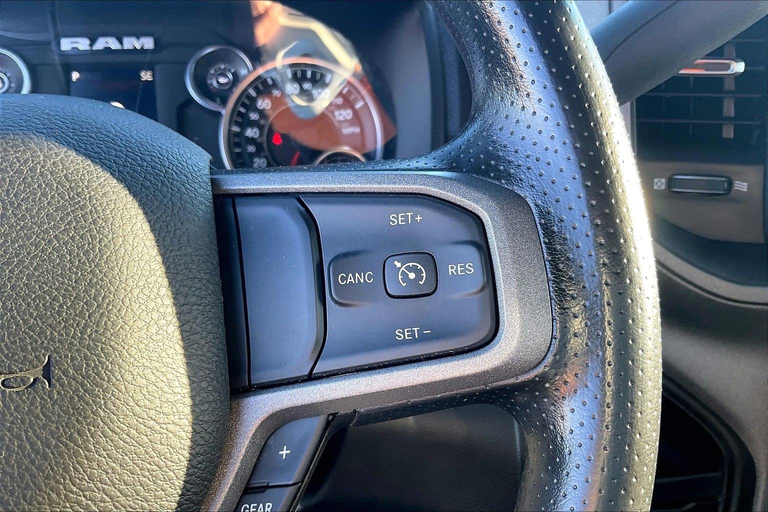 Used 2024 RAM 3500 Tradesman w/ Chrome Appearance Group image 21