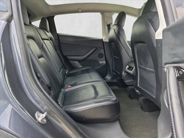 Used 2021 Tesla Model Y Long Range AWD/4WD image 20