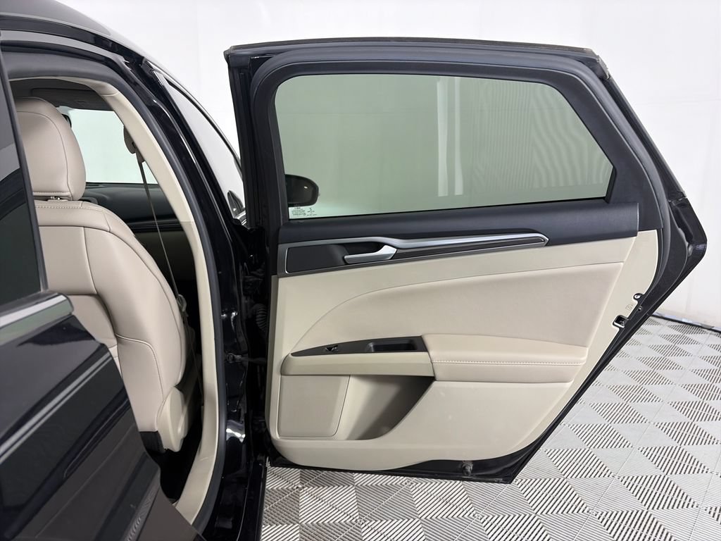 Certified 2019 Ford Fusion SEL FWD image 28
