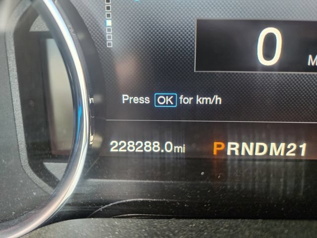 Used 2017 Ford F250 Lariat w/ Lariat Value Package AWD/4WD image 6