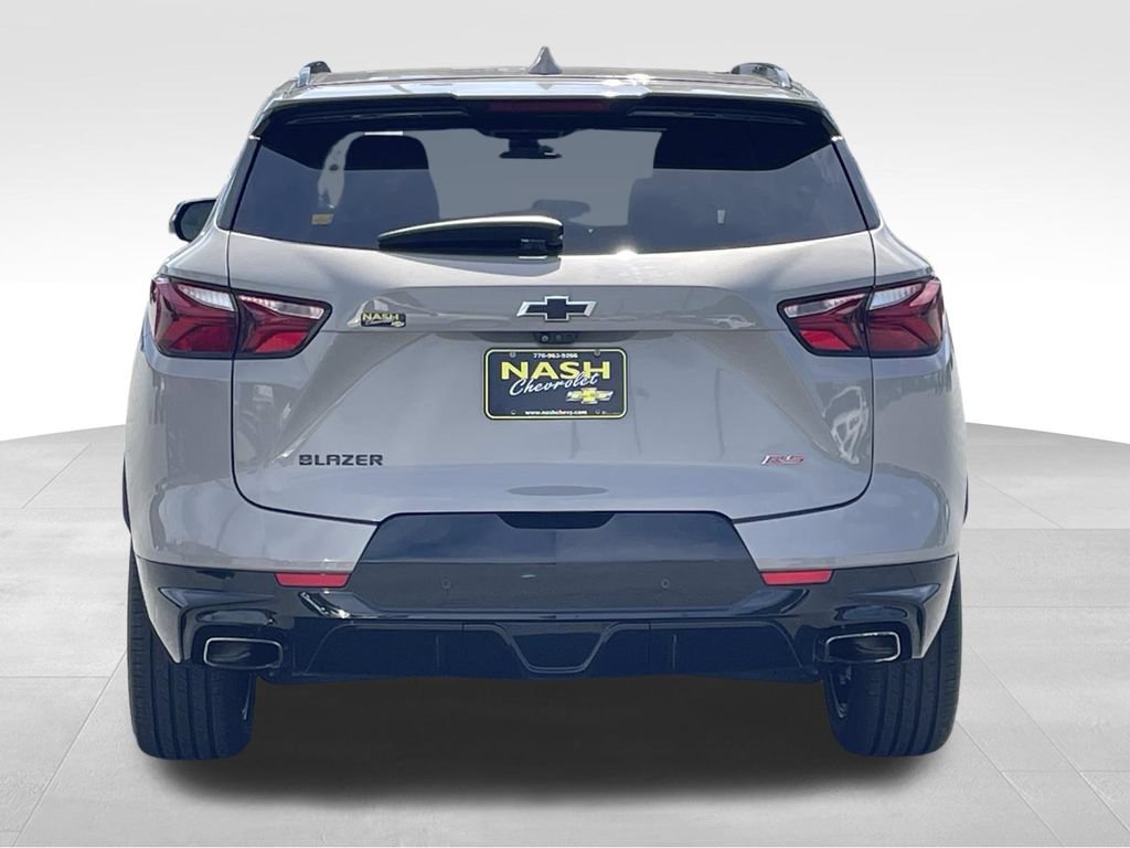 Used 2021 Chevrolet Blazer RS w/ Enhanced Convenience Package FWD image 4