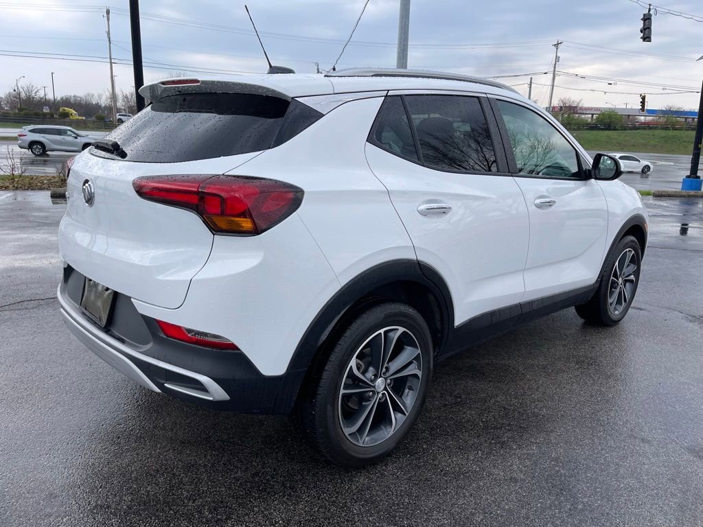 Used 2023 Buick Encore GX Select image 3