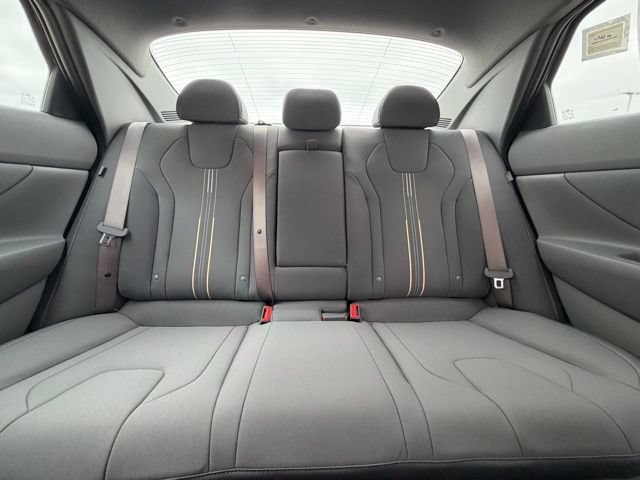 New 2026 Hyundai Elantra SEL Sport Premium FWD image 33