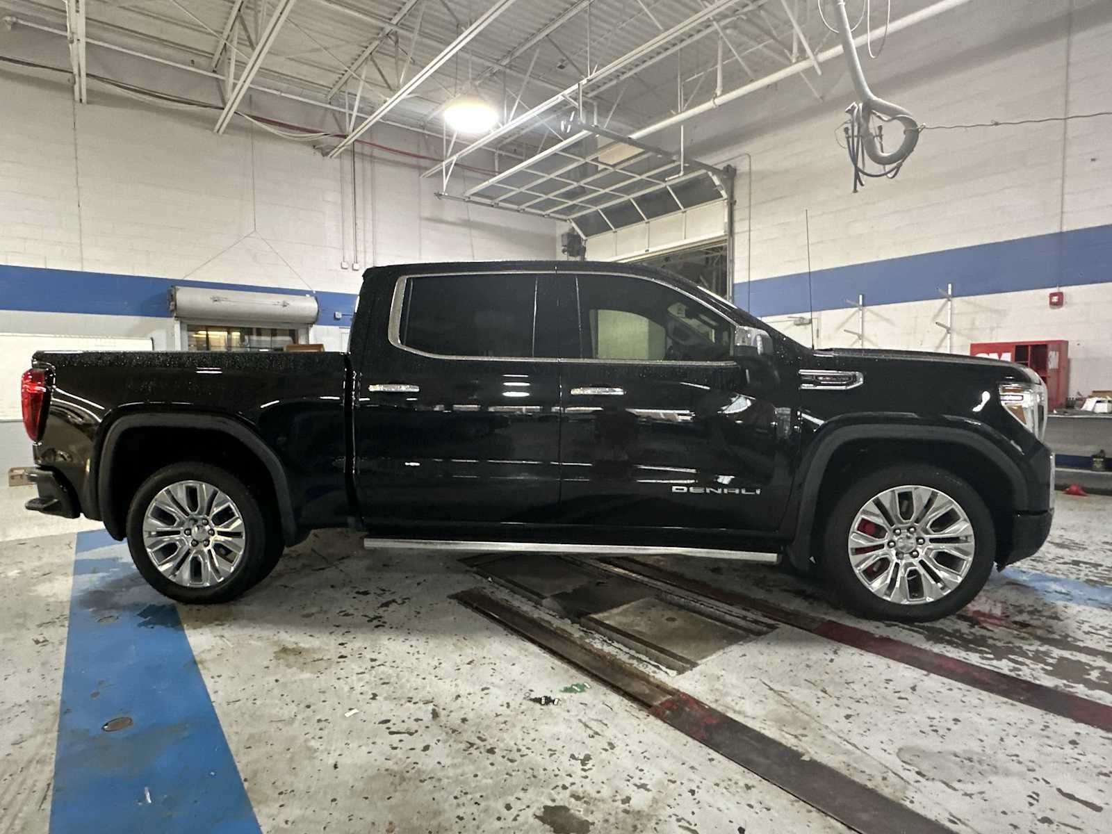 Certified 2021 GMC Sierra 1500 Denali w/ Denali Ultimate Package AWD/4WD image 15