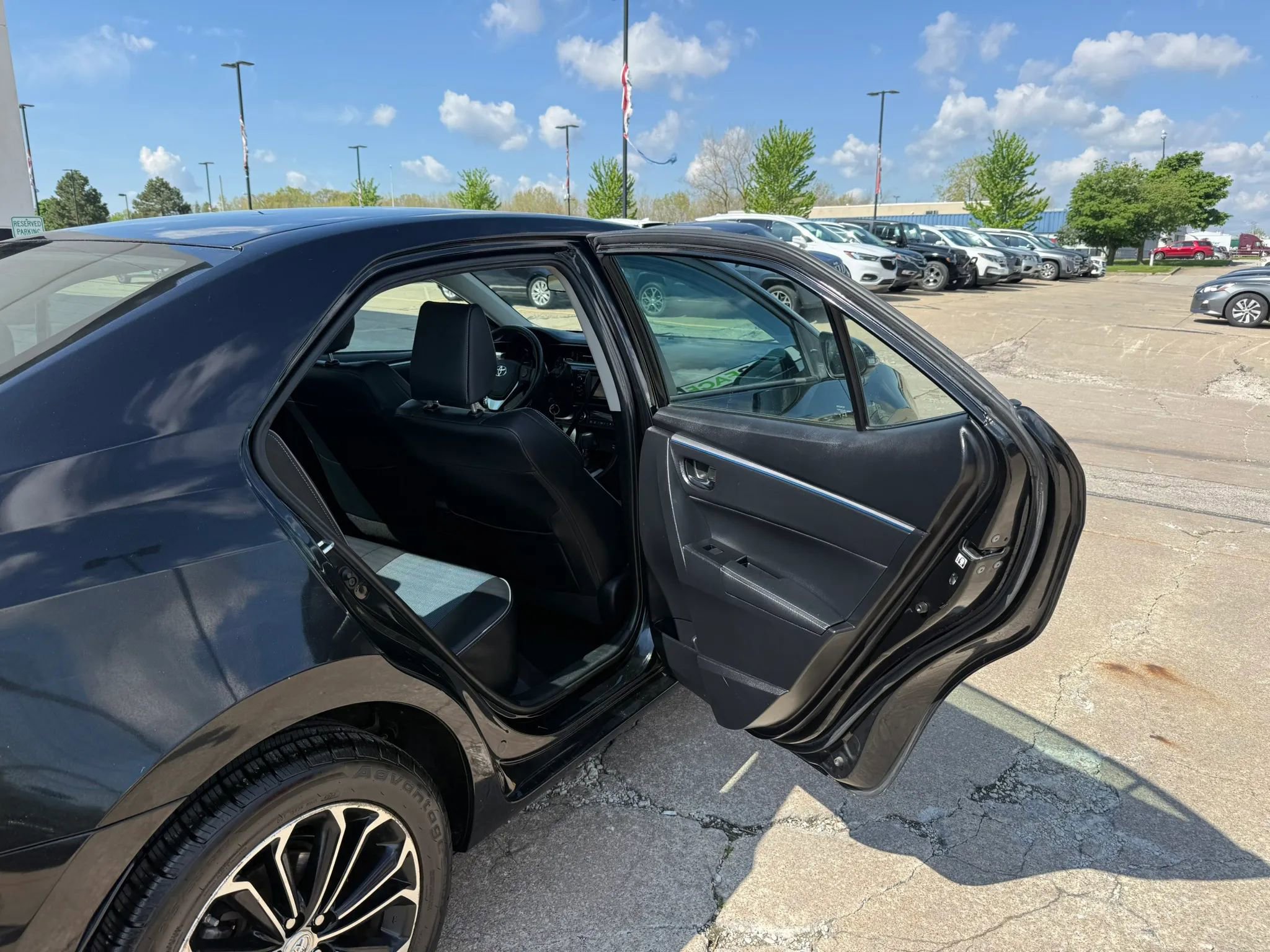 Used 2015 Toyota Corolla S FWD image 20