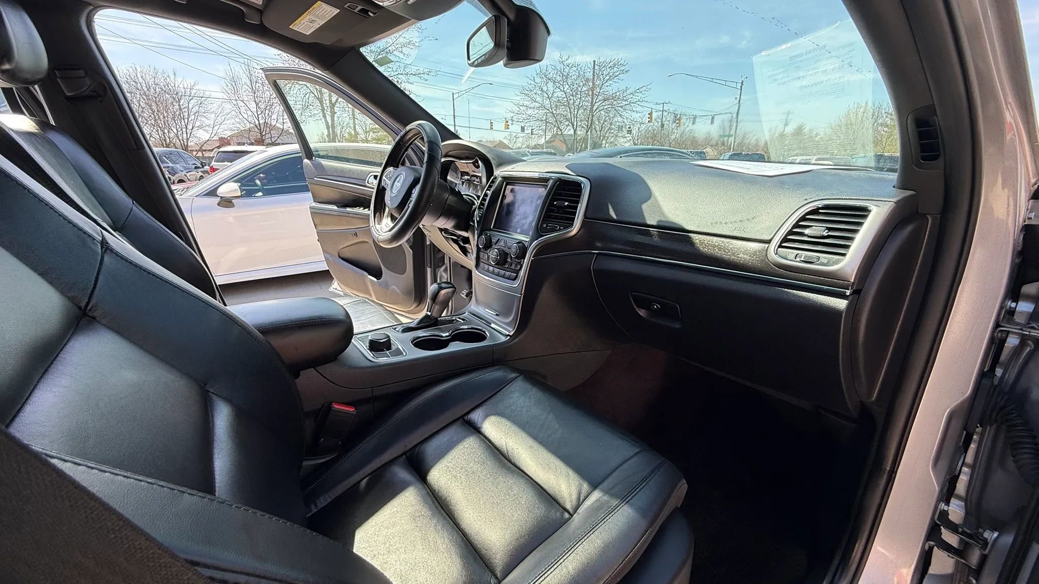 Used 2018 Jeep Grand Cherokee Limited w/ Trailer Tow Group IV image 12