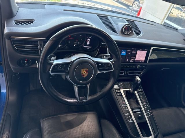 Used 2020 Porsche Macan AWD/4WD image 9