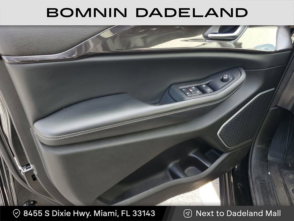 Used 2022 Jeep Grand Cherokee L Laredo w/ Luxury Tech Group I image 15