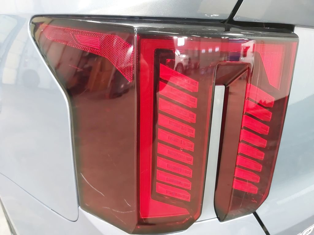 Used 2024 Kia Sorento SX image 45