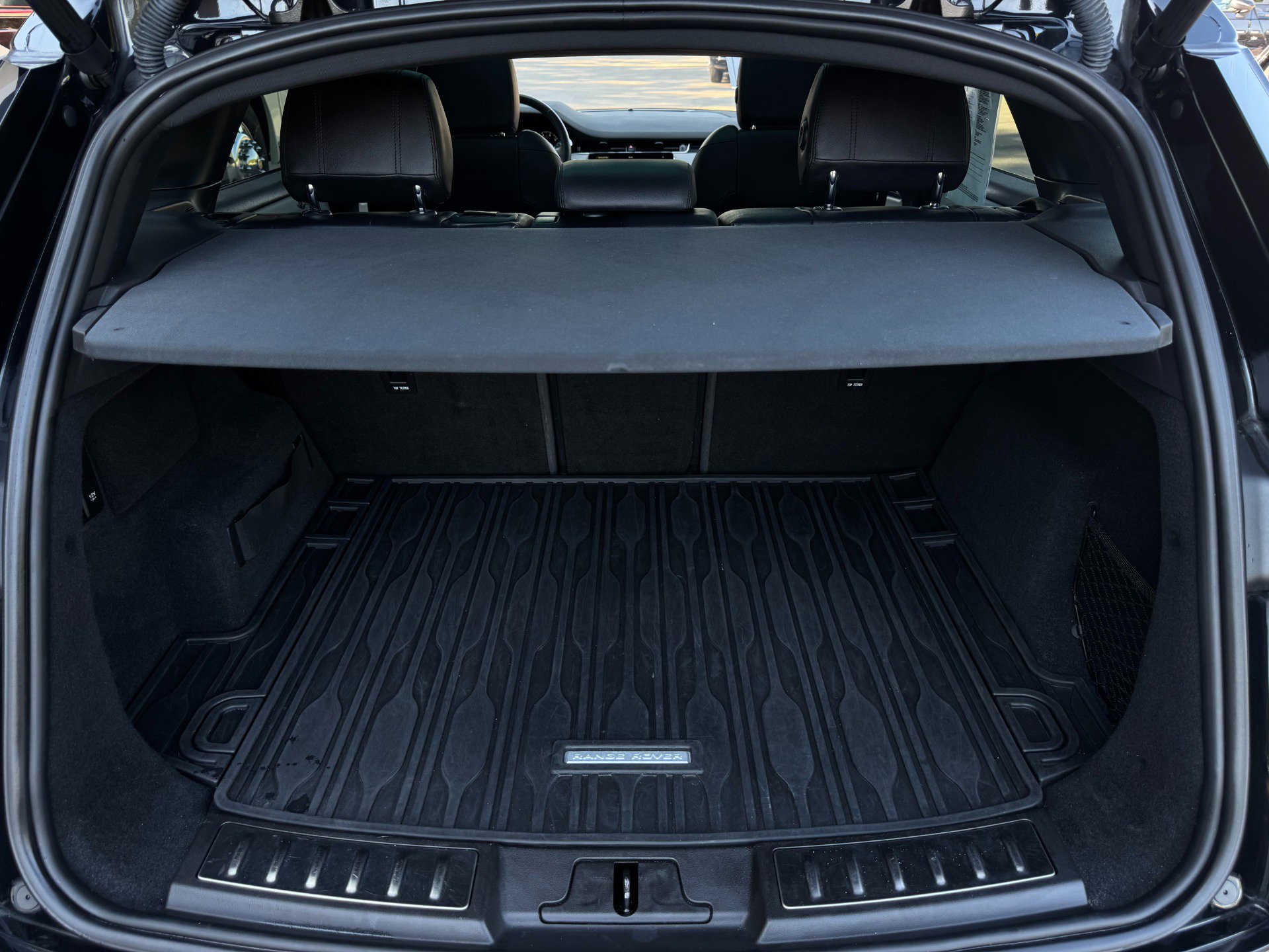 Used 2020 Land Rover Range Rover Evoque R-Dynamic SE image 49