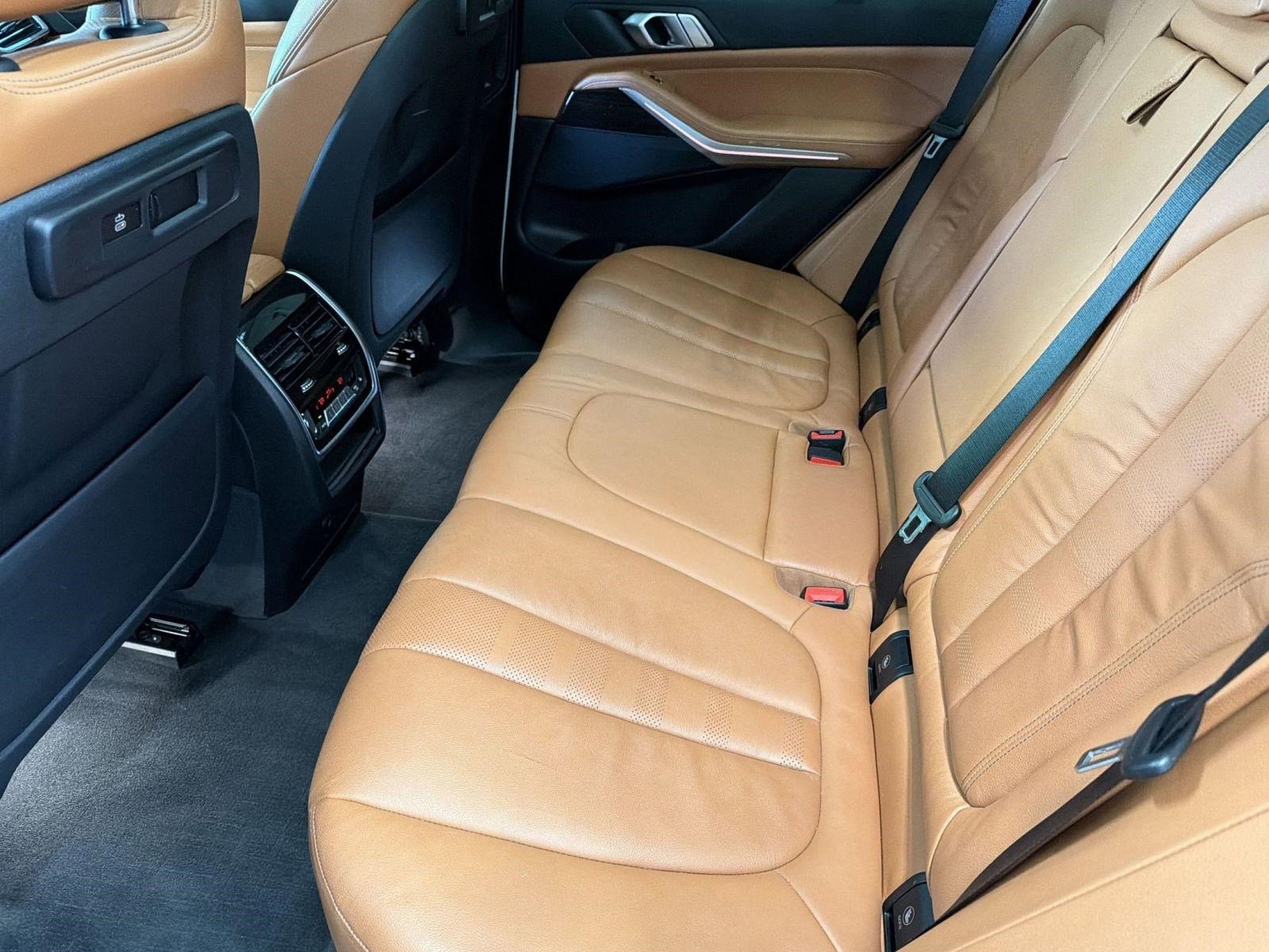 Used 2019 BMW X5 xDrive40i w/ M Sport Package AWD/4WD image 22