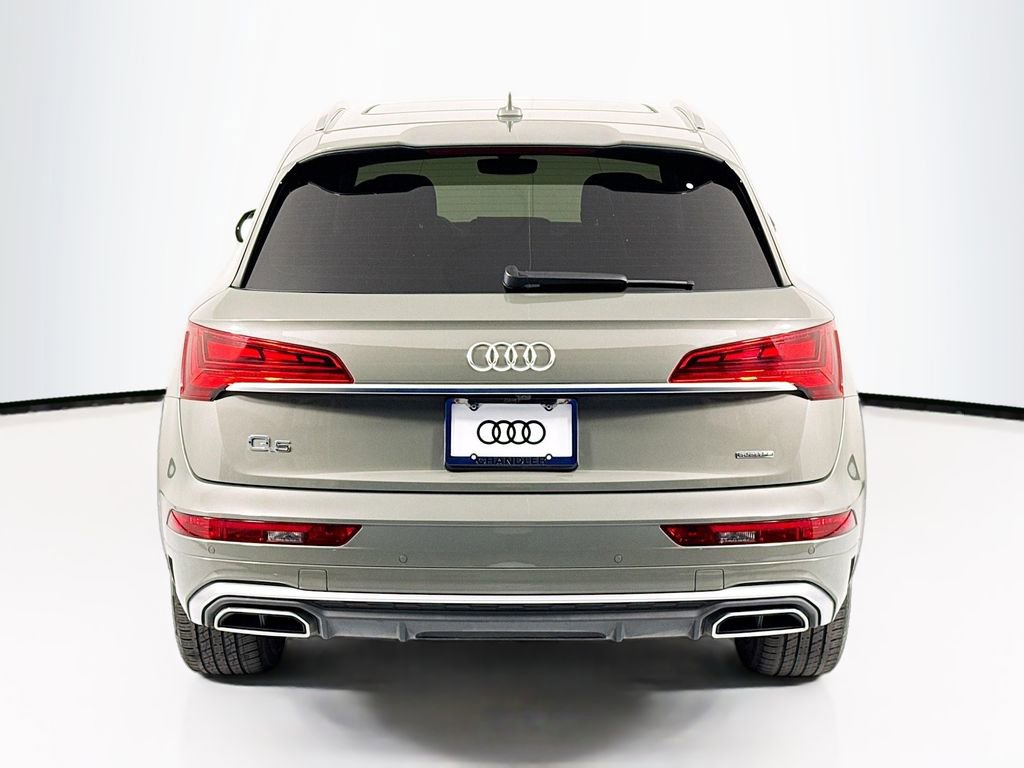 Used 2023 Audi Q5 e Premium Plus w/ Premium Plus Package image 6