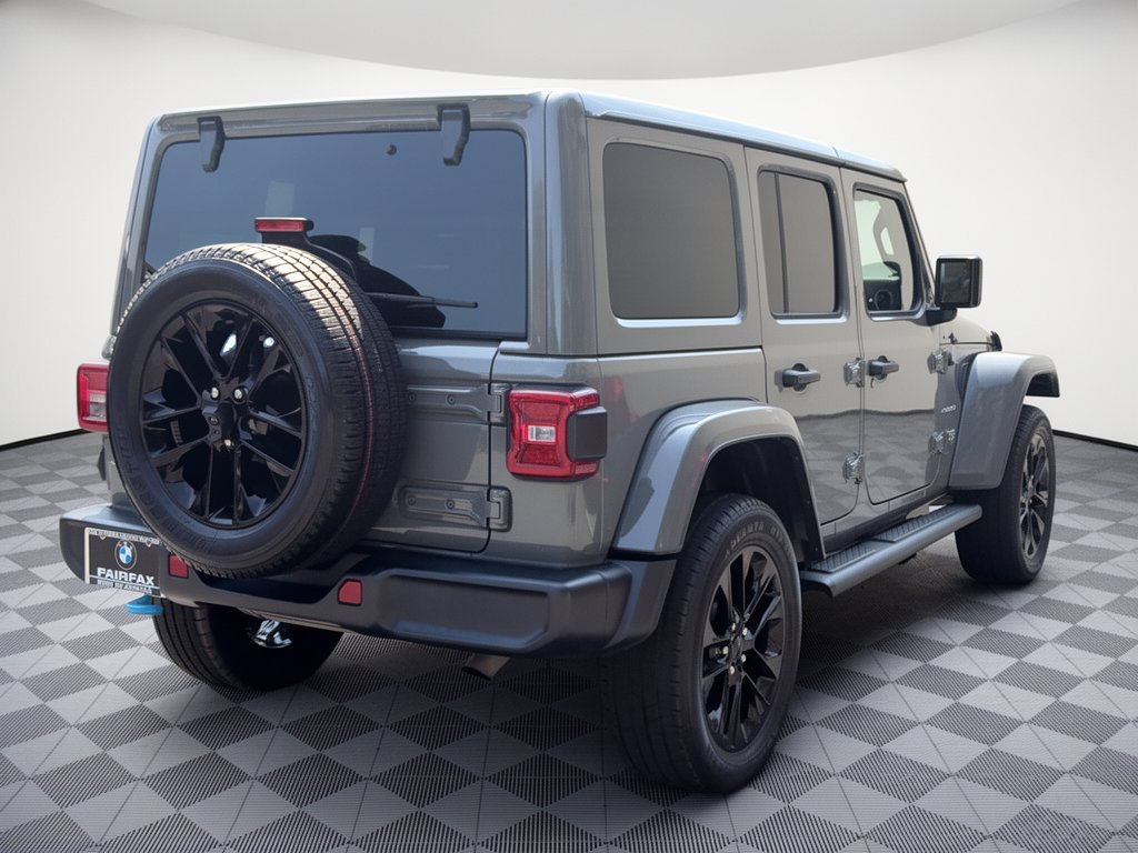Used 2023 Jeep Wrangler Unlimited Sahara w/ Cold Weather Group AWD/4WD image 9