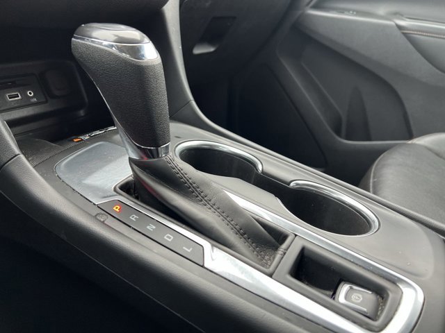 Used 2021 Chevrolet Equinox Premier FWD image 16