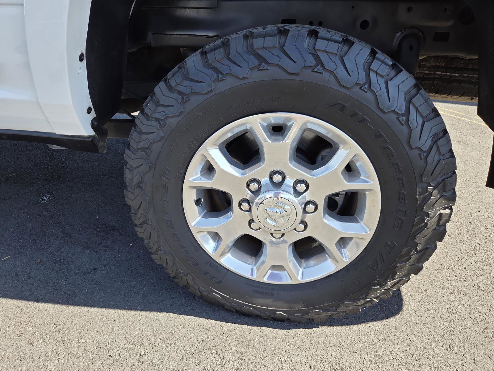 Used 2020 RAM 2500 Laramie AWD/4WD image 9