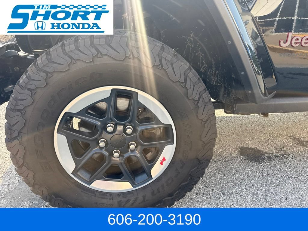 Used 2019 Jeep Wrangler Unlimited Rubicon w/ Dual Top Group AWD/4WD image 10