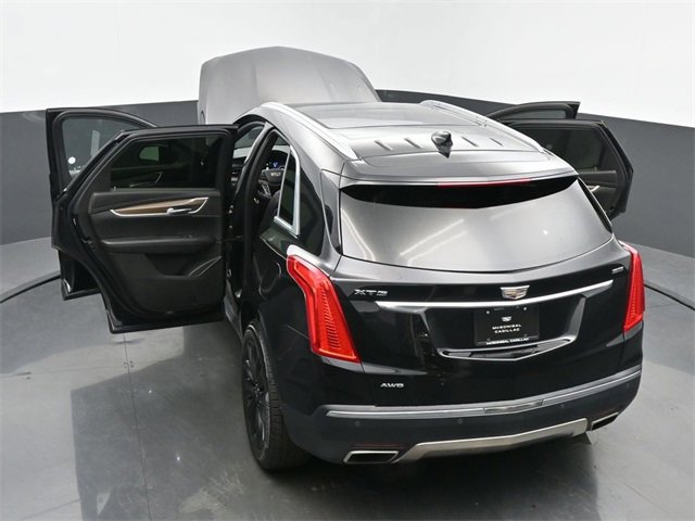 Used 2017 Cadillac XT5 Platinum image 64