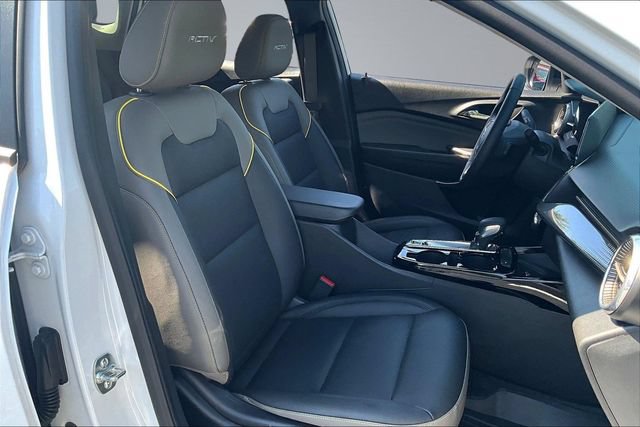 Used 2025 Chevrolet Trax ACTIV w/ Sunroof Package FWD image 28