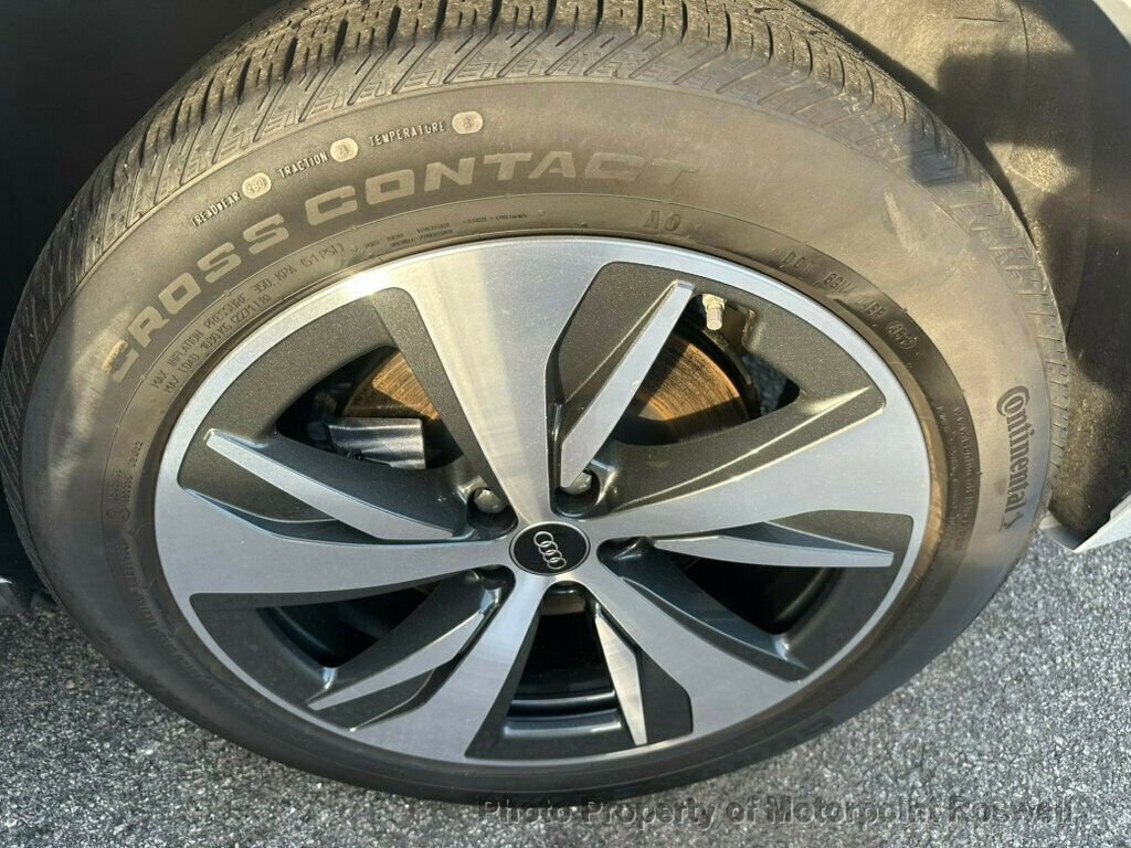 Used 2024 Audi Q8 e-tron Premium Plus AWD/4WD image 19