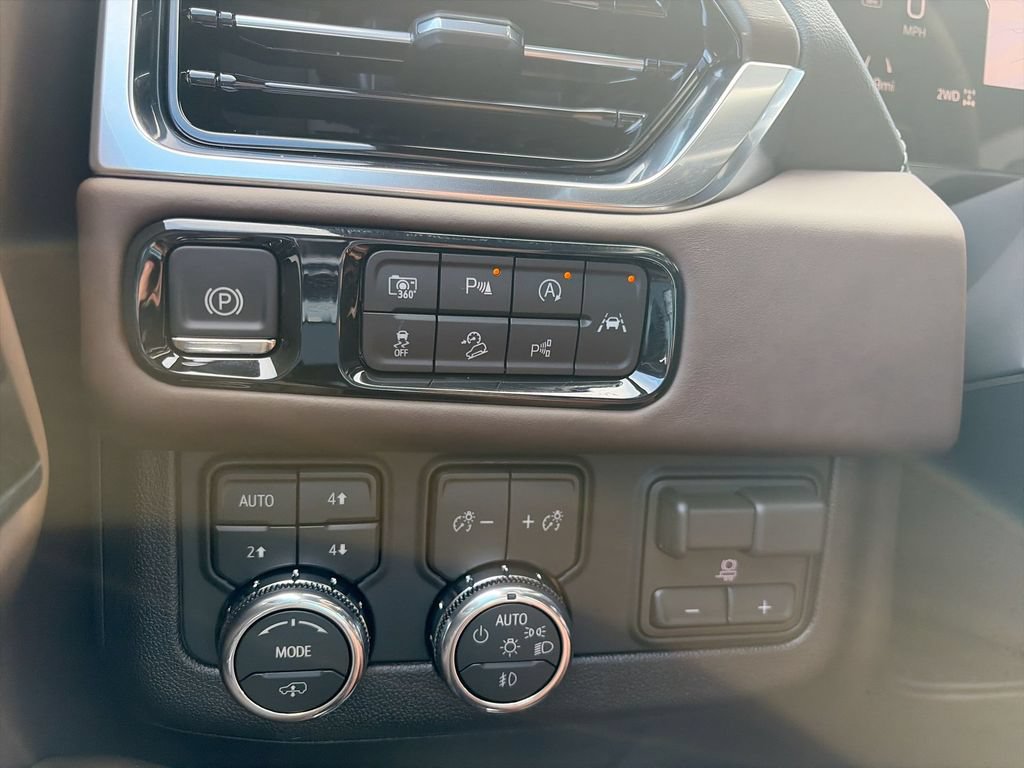 New 2026 GMC Yukon XL Denali Ultimate AWD/4WD image 23