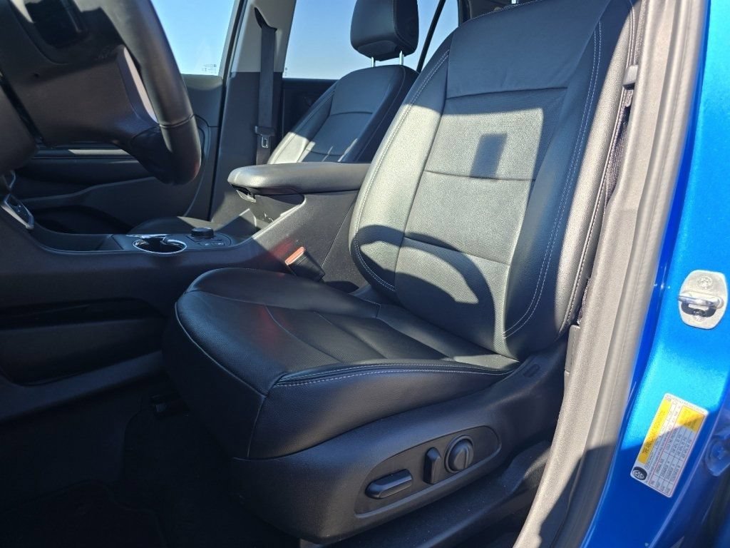 Certified 2024 GMC Terrain SLT FWD image 22