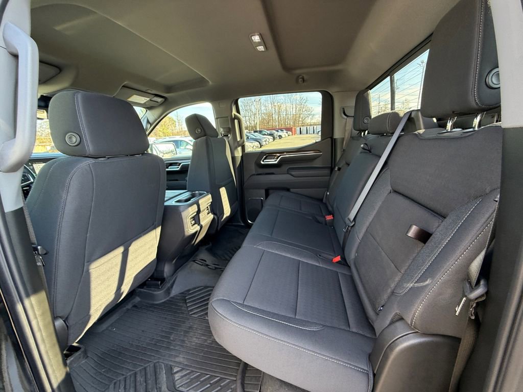 Used 2025 Chevrolet Silverado 1500 LT Trail Boss w/ Convenience Package II image 25