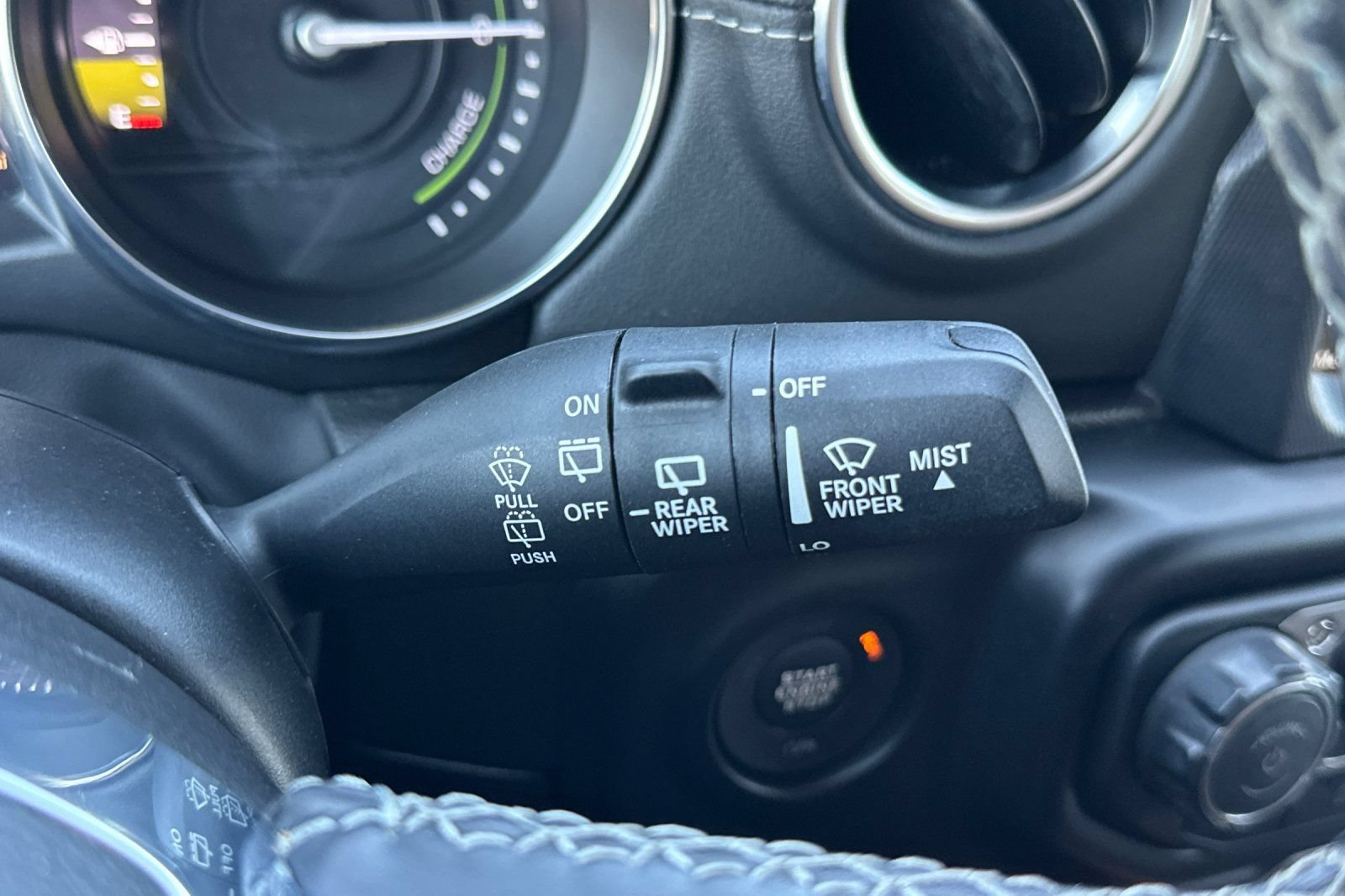 Used 2022 Jeep Wrangler Unlimited Sahara AWD/4WD image 34