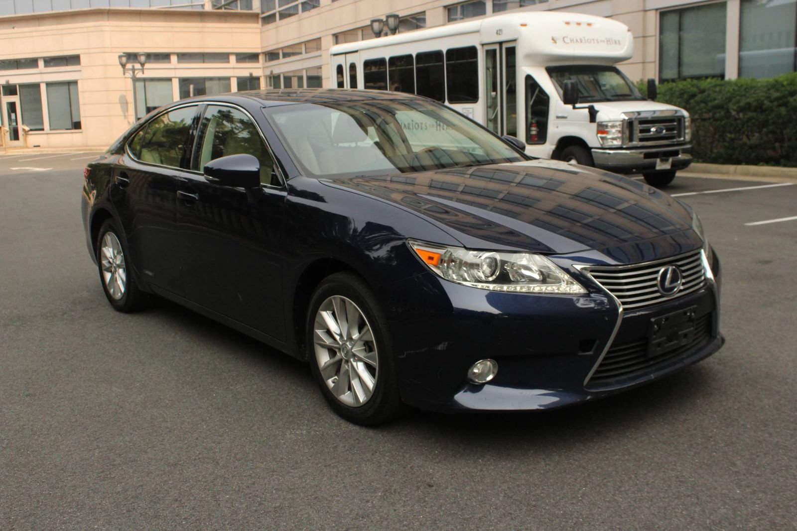Used 2013 Lexus ES 300h w/ Luxury Pkg