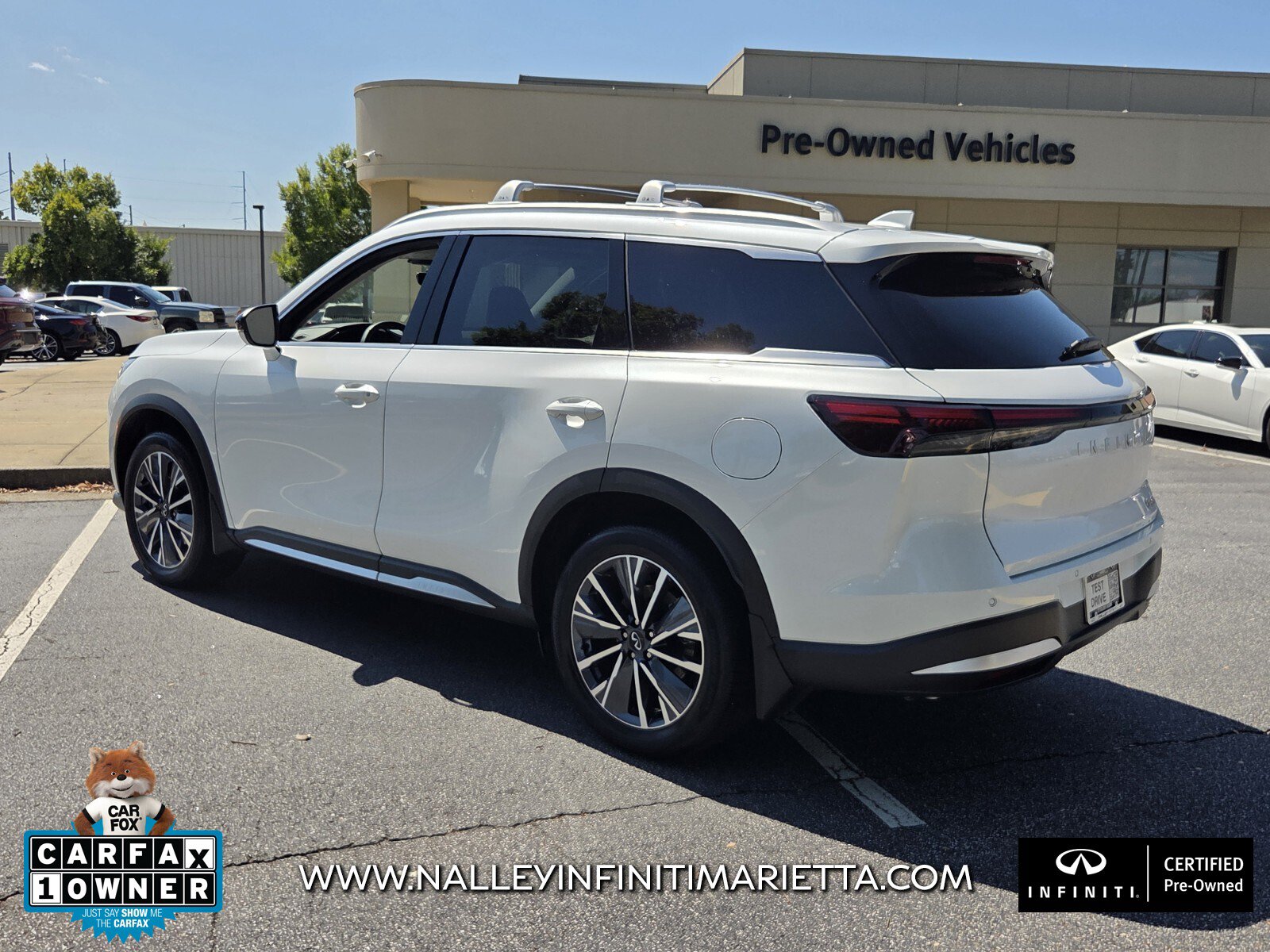 Used 2026 INFINITI QX60 Luxe w/ Cargo Package FWD image 8