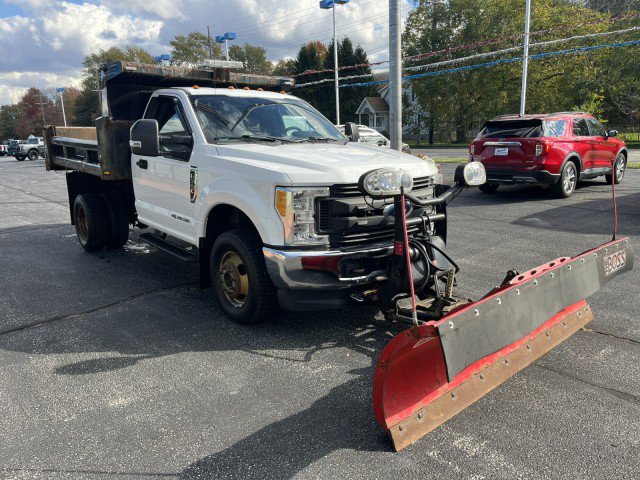 Used 2017 Ford F350 XL w/ Power Equipment Group image 4
