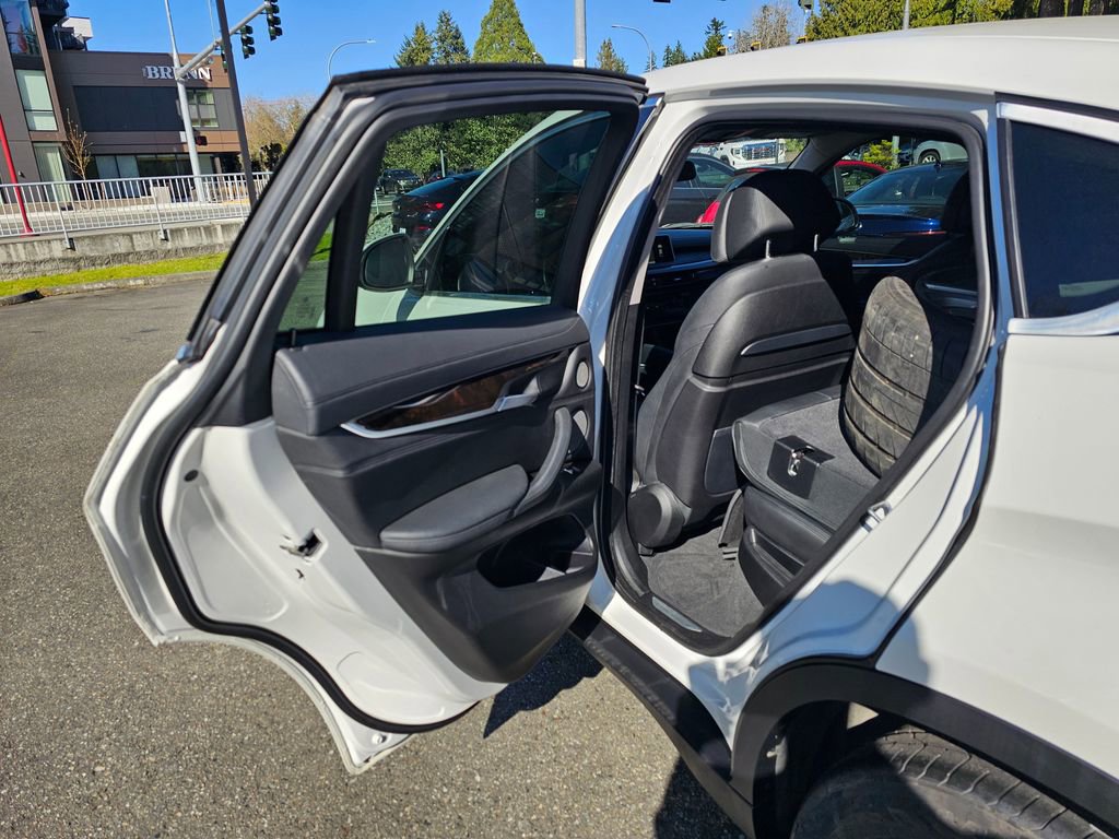 Used 2016 BMW X6 xDrive35i image 21