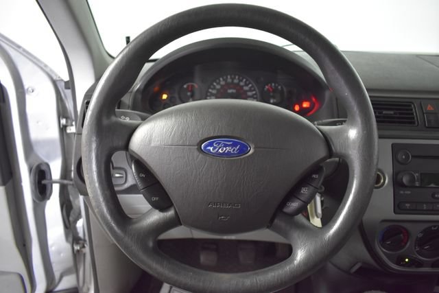 Used 2007 Ford Focus S FWD image 12