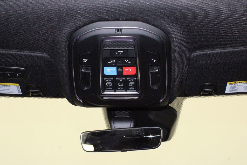 New 2025 Jeep Grand Cherokee Limited image 30