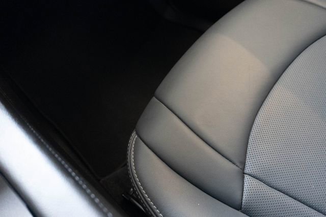 Used 2024 Buick Enclave Premium image 30