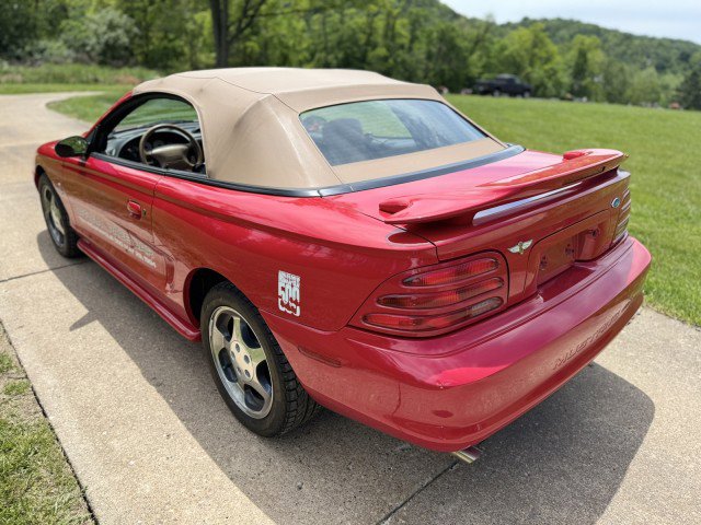 Used 1994 Ford Mustang GT RWD image 31