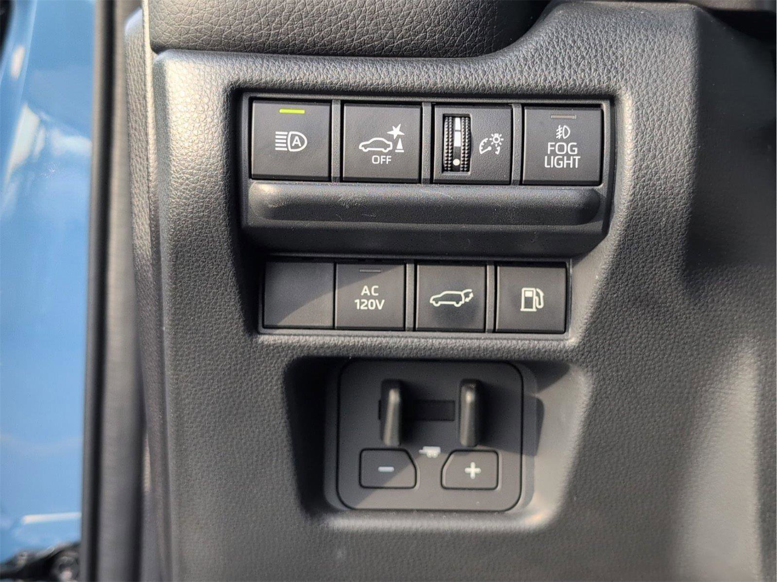 Used 2024 Toyota Land Cruiser image 29