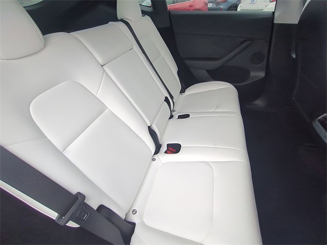 Used 2023 Tesla Model Y Long Range image 33