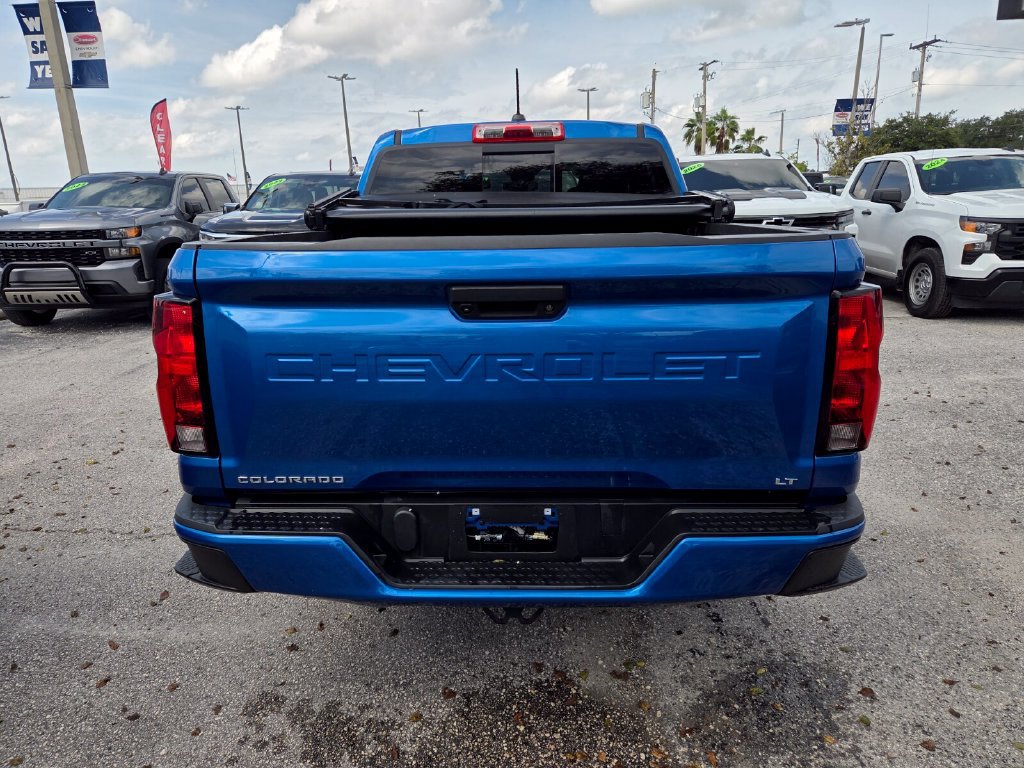 Used 2024 Chevrolet Colorado LT w/ LT Convenience Package RWD image 11