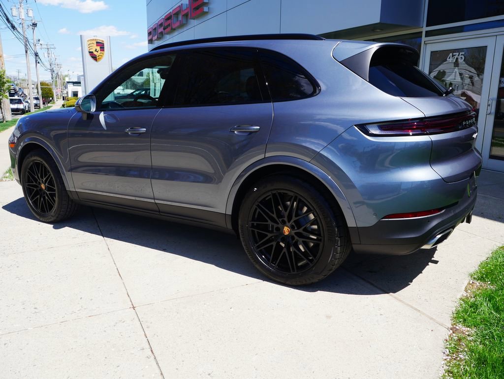 New 2026 Porsche Cayenne AWD/4WD image 3