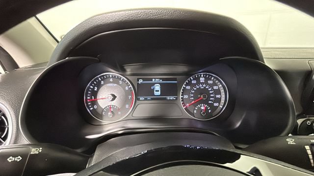 Used 2022 Kia Forte LXS FWD image 17