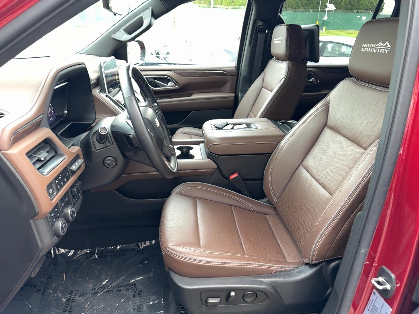 Used 2022 Chevrolet Suburban High Country w/ LPO, Illumination Package AWD/4WD image 4