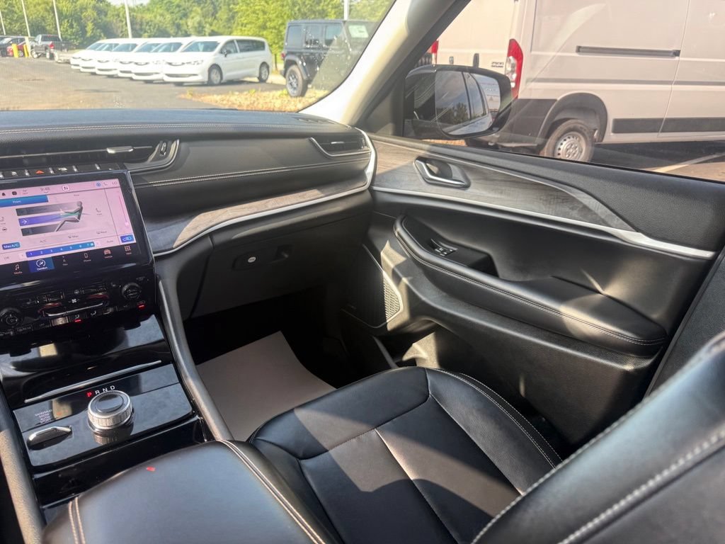 Used 2021 Jeep Grand Cherokee L Limited AWD/4WD image 42