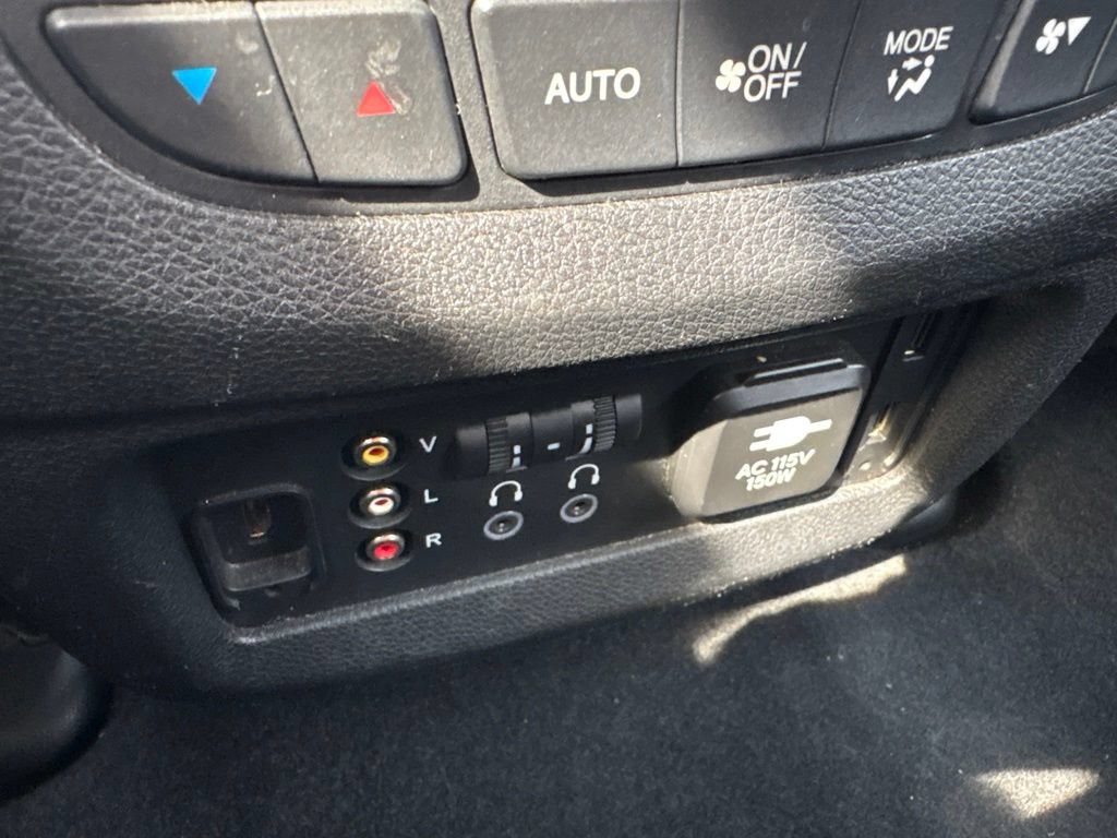 Used 2018 Honda Pilot Touring image 26
