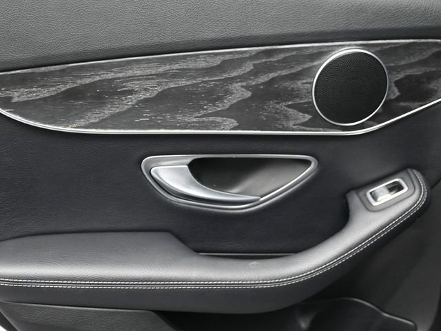 Used 2018 Mercedes-Benz C 300 Sedan w/ Premium Package image 15