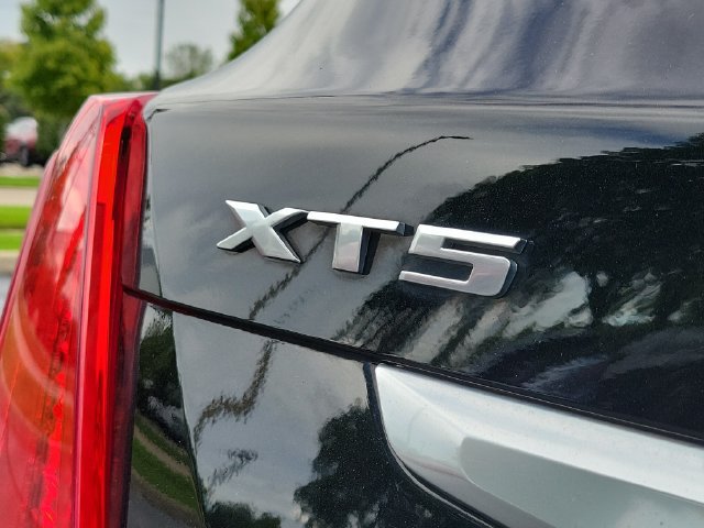 Used 2019 Cadillac XT5 FWD image 30