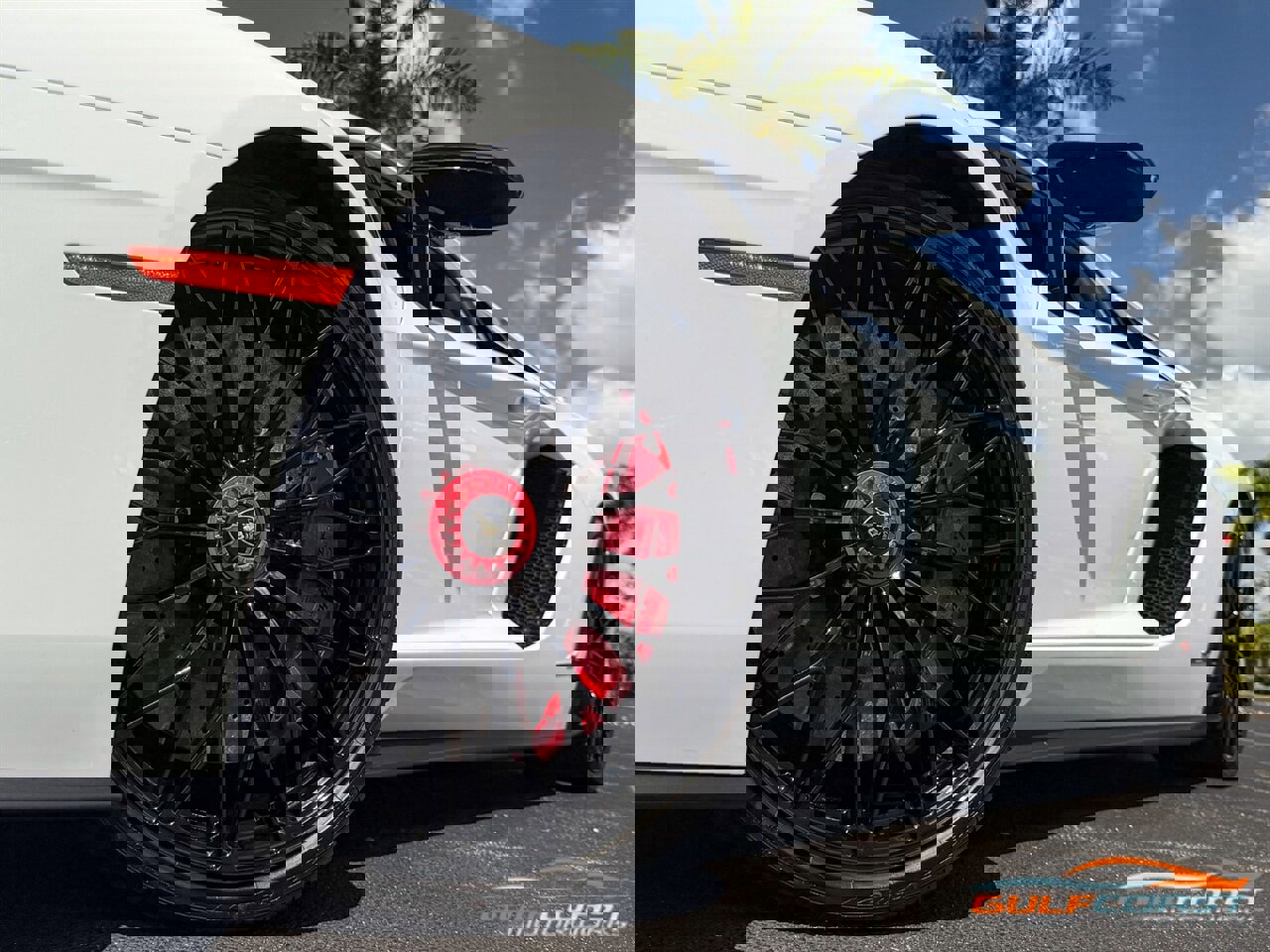 Used 2017 Lamborghini Aventador S image 13