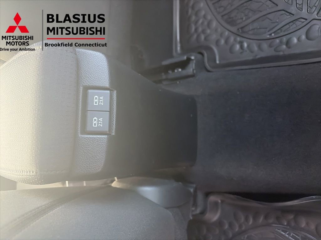 Used 2019 Toyota Prius L Eco image 29